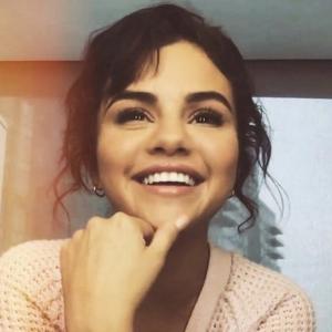 赛琳娜·戈麦斯的VKontakte主页、vk账号(@selenagomez)