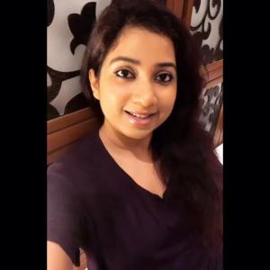舒蕾亚·戈沙尔的VKontakte主页(@shreyaghoshal)