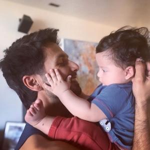 烈士墓的VKontakte主页(@shahidkapoor)