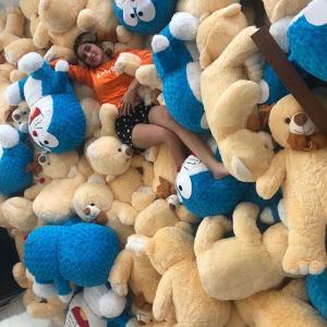 杰西卡·伊斯坎达尔的VKontakte主页(@inijedar)