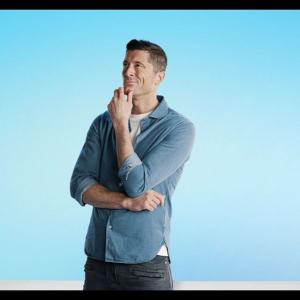 罗伯特·莱万多夫斯基的VKontakte主页(@_rl9)