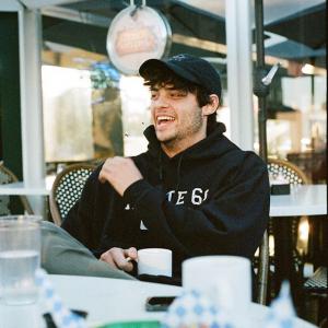 诺厄·森坦奥的VKontakte主页(@ncentineo)