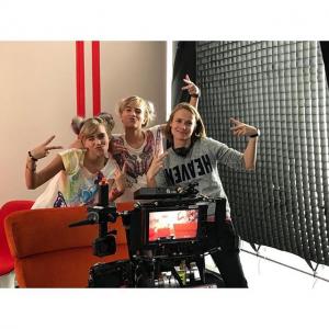 丽莎和莉娜|德国的VKontakte主页(@lisaandlena)