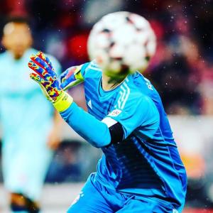 曼努埃尔·诺伊尔的VKontakte主页(@manuelneuer)