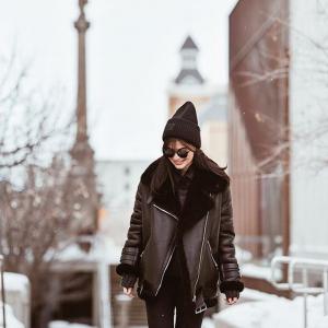 安妮·柯蒂斯的VKontakte主页(@annecurtissmith)