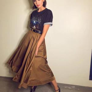 卡米拉奎罗斯的VKontakte主页(@camilaqueiroz)