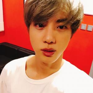 韩国防弹少年团BTS的成员JIN 的VKontakte主页(@jin.bts)