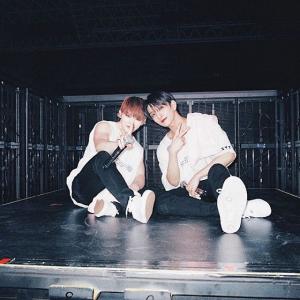 韩国艺人洪知秀Joshua Hong的VKontakte主页(@joshuahong951230)