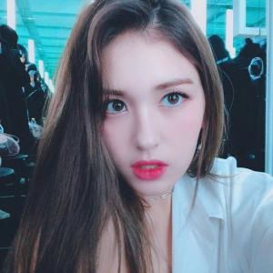 全昭弥的VKontakte主页(@somsomi0309)