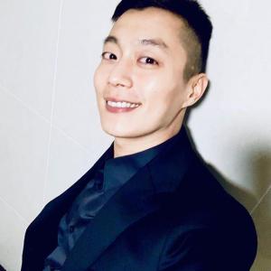 韩国艺人尹斗俊的VKontakte(@beeeestdjdjdj)