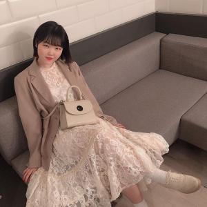 韩国艺人李秀贤的VKontakte(@akmu_suhyun)