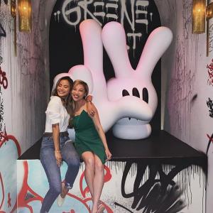 杰米·钟VKontakte