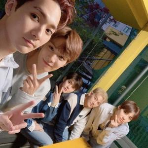 韩国男艺人金钟炫的VKontakte(@pockyjr)