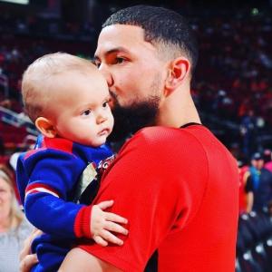 奥斯汀·里弗斯VKontakte