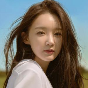 韩国女艺人姜敏京的VKontakte(@iammingki)