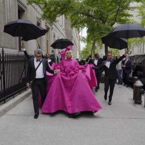 Lady Gaga    VKontakte