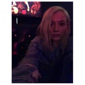 艾米莉·金妮VKontakte