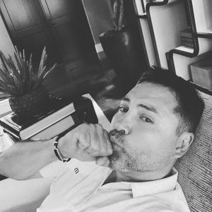 奥斯卡·德·拉·霍亚VKontakte