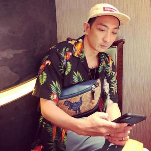 李璨琛Sam LeeVKontakte