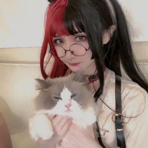 在下萝莉控  VKontakte