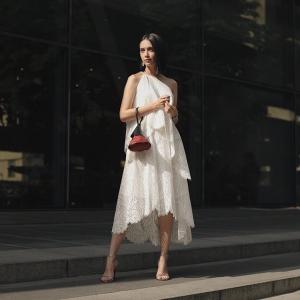 Sara Legge  VKontakte