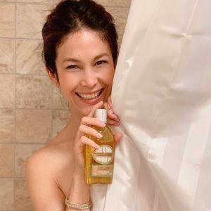 保拉·泰勒  VKontakte